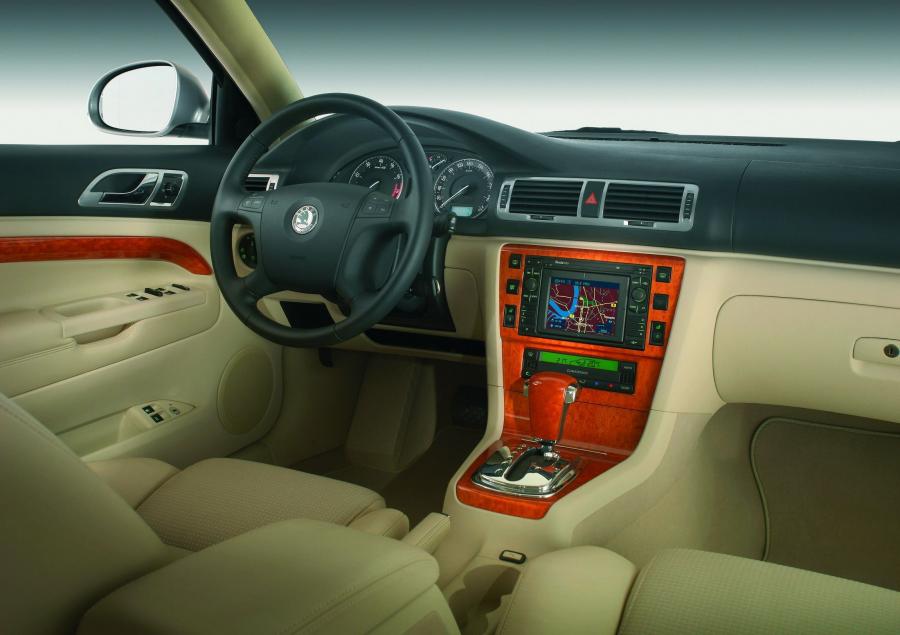  Skoda Superb 2008 года  (фото 34 из 131)